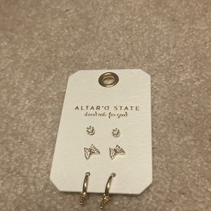 3 Brand new earring From altard state